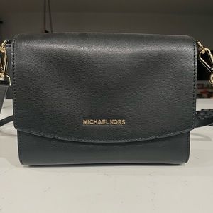 Michael Kors cross body